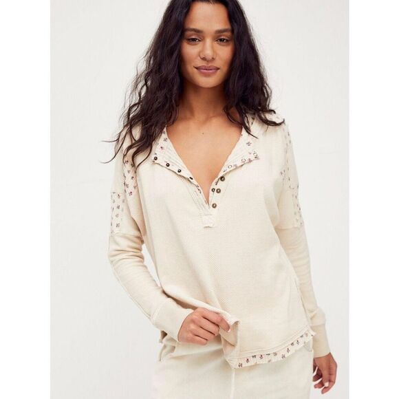 ✨Free People Heart To Heart Sz Small Henley✨ - Picture 1 of 10